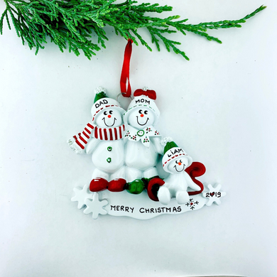 Snowman Family Personalized Christmas Ornament