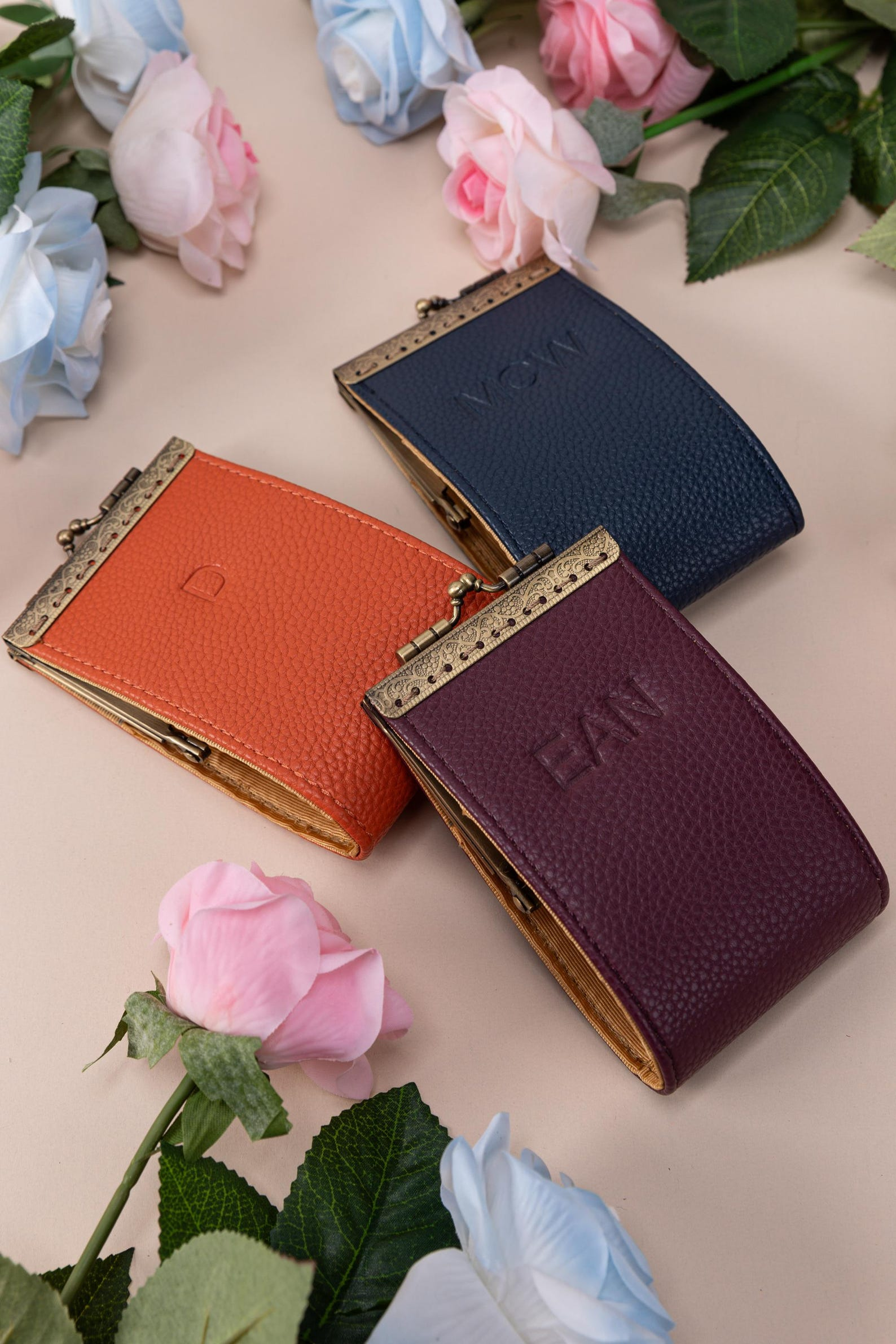 Personalized Kiss Lock Card Wallet Leather Pouch