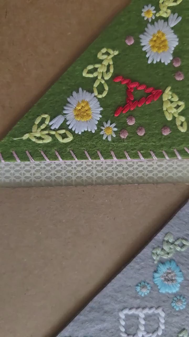 Personalized Hand Embroidered Corner Bookmark, Felt Triangle Page Stitched Corner Handmade Bookmark, gift for her and mom